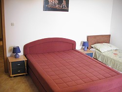 Beispiel Schlafzimmer mit Zustellbett